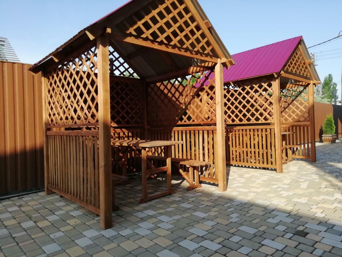 Solnechnaia Dacha Aparthotel Zatoka Exterior foto